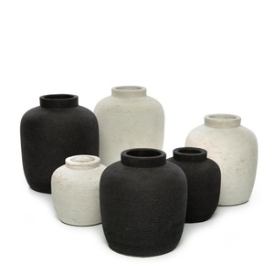 The Peaky Vase - Fekete - M small 3