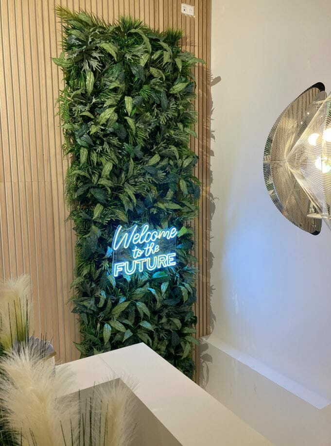Kijelző Flora Twist függőleges kert Flora Twist függőleges kert