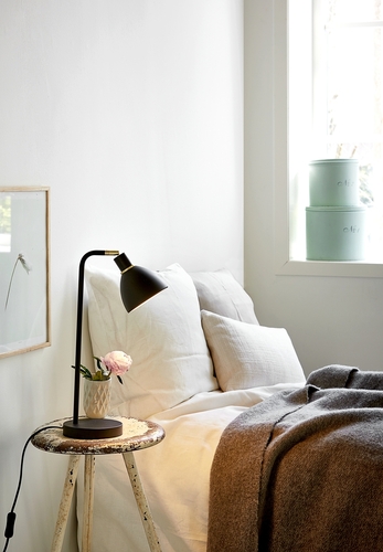 Jelölje be Nordlux Ray fekete asztali lámpa E14, 25 W