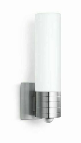 Jelölje be 8,6W-os Steinel L 260 LED-es lámpatest érzékelővel