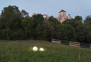 Fényes fehér kerti gömb – LUNA BALL 50 cm, rögzítőkészlettel, 3 méteres kábellel és földbe szúrható rúddal – UV-álló 17 Fényes fehér kerti gömb – LUNA BALL 50 cm, rögzítőkészlettel, 3 méteres kábellel és földbe szúrható rúddal – UV-álló small 17