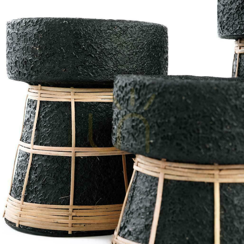 Kilátás BAZAR BIZAR Serene terrakotta-rattan gyertyatartó fekete természetes 20 cm BAZAR BIZAR Serene terrakotta-rattan gyertyatartó fekete természetes 20 cm