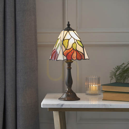 Jelölje be Botanica Tiffany asztali lámpa többszínű 63963 Interiors.