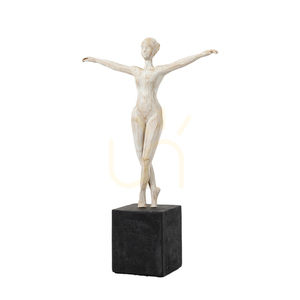 Balerina szobor piruett pózban Gallery Direct polirezin fekete-fehér 36 cm small 1