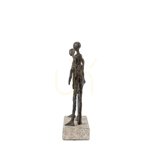 Gallery Direct Swing családi szobor fekete-szürke polirezinből, 22,5 × 8 × 30 cm small 2
