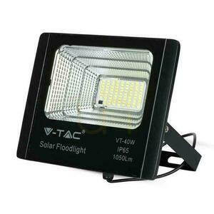 V-TAC napelemes LED projektor 16W fekete IP65, távirányító, időzítő VT-40W 4000K 1050lm 6 V-TAC napelemes LED projektor 16W fekete IP65, távirányító, időzítő VT-40W 4000K 1050lm small 6