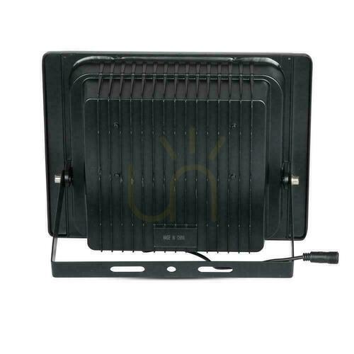 Jelölje be V-TAC VT-100W 35 W napelemes LED reflektor 4000 K 2450 lm fekete IP65