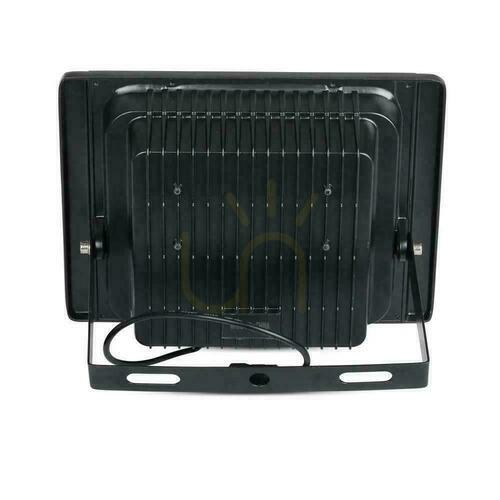 Jelölje be V-TAC napelemes LED projektor 16W fekete IP65, távirányító, időzítő VT-40W 6000K 1050lm