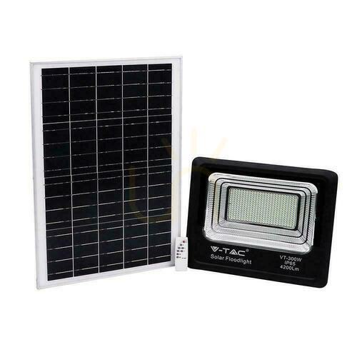 Jelölje be V-TAC 50W-os napelemes LED projektor fekete IP65, távirányító, időzítő VT-300W 6000K 4200lm