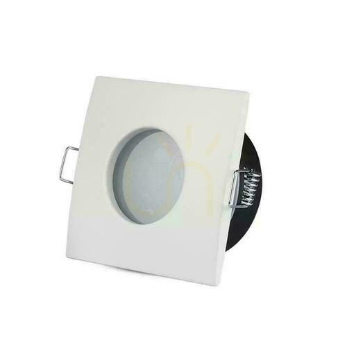 Jelölje be V-TAC beépíthető spot keret IP54 GU10 négyzetes 84x84 mm fehér VT-787SQ-WH