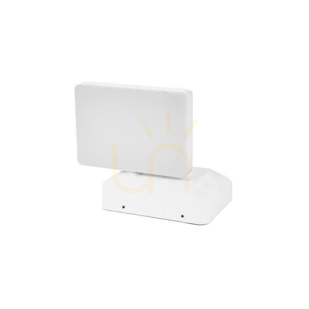 Kilátás V-TAC 17W LED projektoros homlokzati lámpatest fehér IP65 VT-11020 4000K 2580lm. V-TAC 17W LED projektoros homlokzati lámpatest fehér IP65 VT-11020 4000K 2580lm.