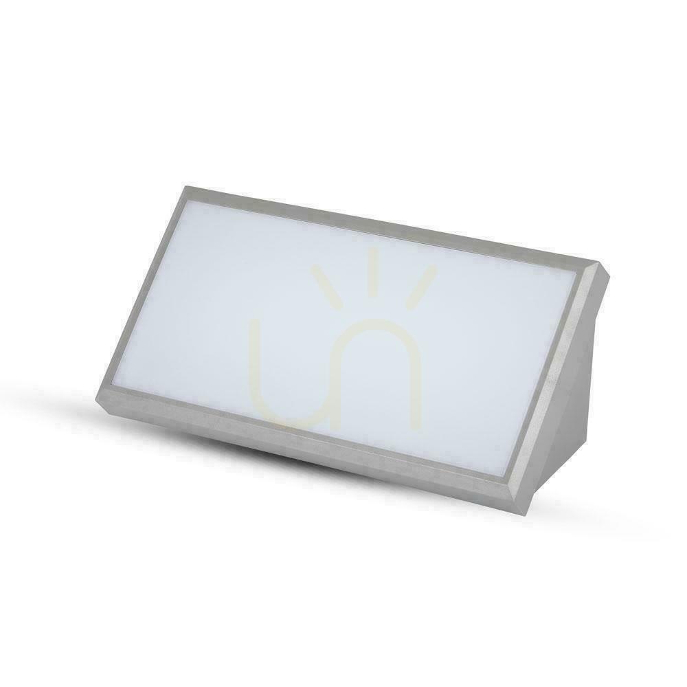 Kilátás V-TAC 20W LED ferde szürke IP65 VT-8055-N 3000K 2050lm fali lámpatest. V-TAC 20W LED ferde szürke IP65 VT-8055-N 3000K 2050lm fali lámpatest.