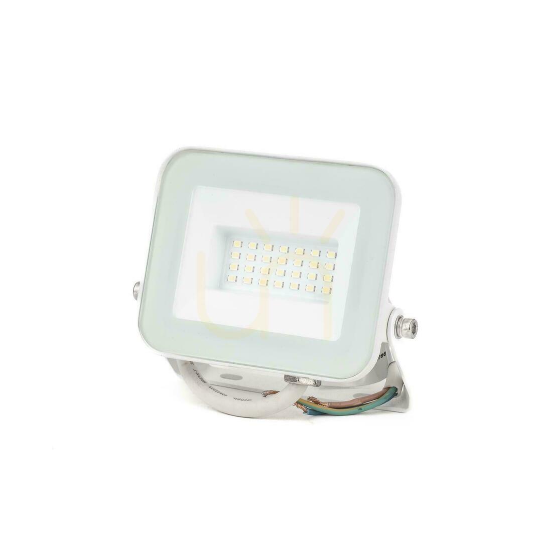 Jelölje be V-TAC 20W SAMSUNG CHIP PRO-S fehér VT-44020 4000K 1620lm LED projektor 5 év garancia V-TAC 20W SAMSUNG CHIP PRO-S fehér VT-44020 4000K 1620lm LED projektor 5 év garancia