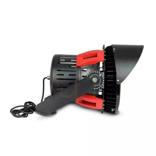 Jelölje be V-TAC SPORT VT-500D LED sport reflektor 500 W 5000 K fekete