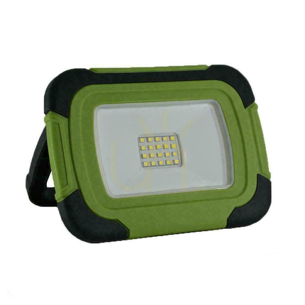 Jelölje be LED projektor V-TAC 20W USB újratölthető SAMSUNG CHIP SOS funkció 3.7V Li-Ion IP44 VT-20-R 6400K 1400lm 6400K 1400lm LED projektor V-TAC 20W USB újratölthető SAMSUNG CHIP SOS funkció 3.7V Li-Ion IP44 VT-20-R 6400K 1400lm 6400K 1400lm