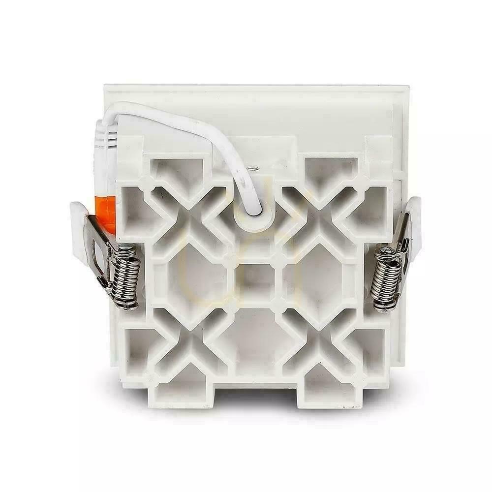 Kijelző V-TAC Downlight SAMSUNG CHIP 16W UGR19 CRI90+ 12st VT-2-16 4000K 1280lm 5 év garancia lámpatest V-TAC Downlight SAMSUNG CHIP 16W UGR19 CRI90+ 12st VT-2-16 4000K 1280lm 5 év garancia lámpatest