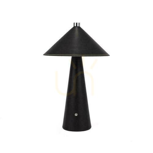Jelölje be V-TAC 3W LED éjjeliszekrény asztali lámpa 33cm CCT USB-C töltés Dimmelhető fekete bőr VT-10117 3000K-6000K 240lm