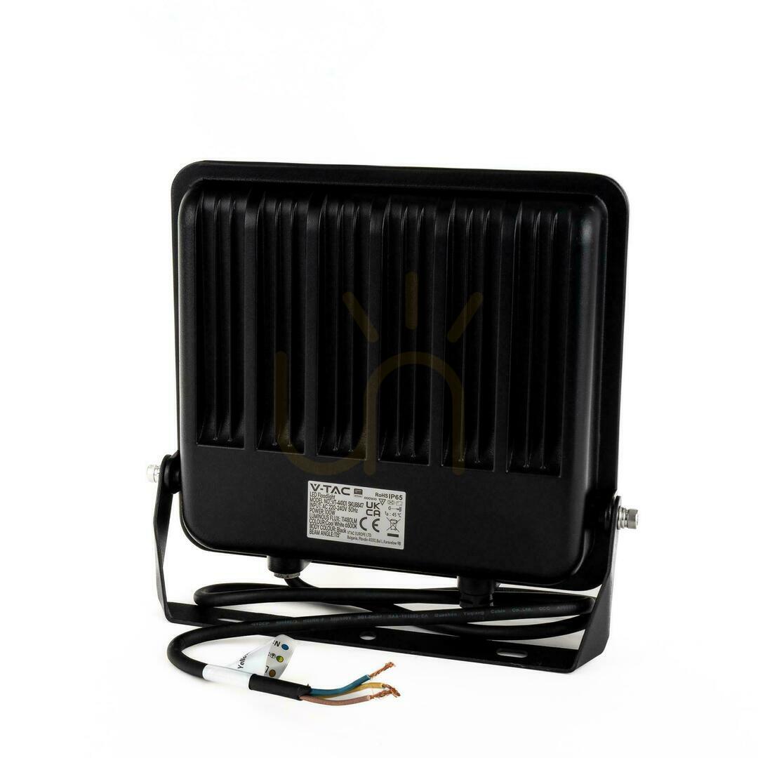 Kilátás LED projektor V-TAC 100W 100Lm/W kábel 1mb SAMSUNG CHIP fekete VT-44104 6500K 8700lm 5 év garancia 5 év garancia LED projektor V-TAC 100W 100Lm/W kábel 1mb SAMSUNG CHIP fekete VT-44104 6500K 8700lm 5 év garancia 5 év garancia