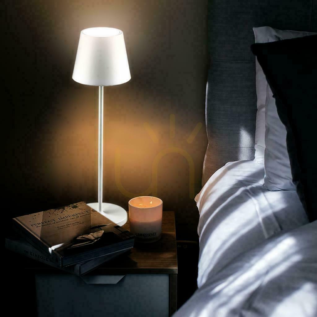 Kijelző V-TAC 1.5W LED-es asztali éjszakai lámpa töltés Dimmelhető IP54 fehér VT-7997 3000K 150lm V-TAC 1.5W LED-es asztali éjszakai lámpa töltés Dimmelhető IP54 fehér VT-7997 3000K 150lm