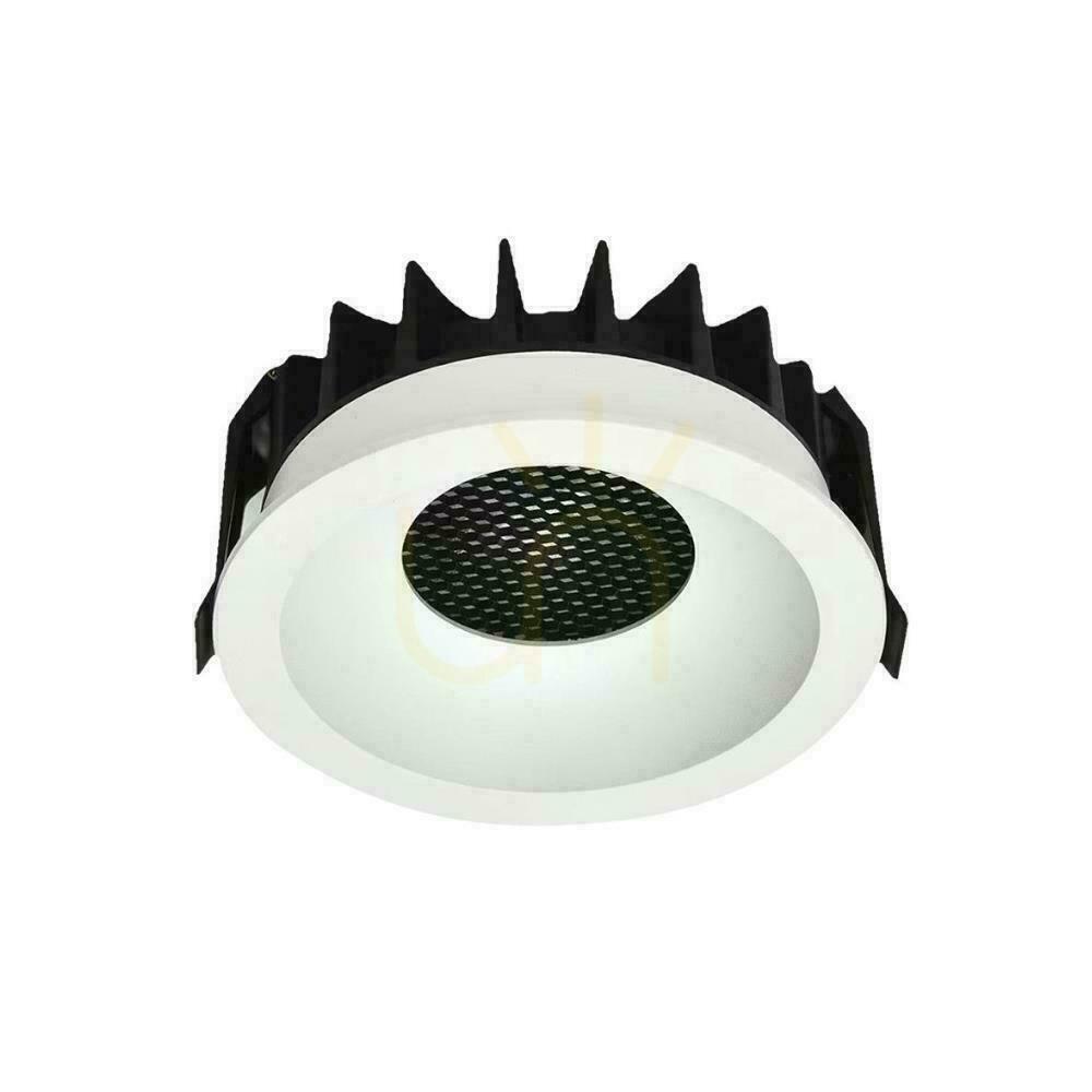 Jelölje be V-TAC LED Downlight 12W BRIDGELUX CHIP CCT Fehér Raszter Káprázásgátló mézes méhsejt VT-17012 3000K-4000K-6400K 1180lm V-TAC LED Downlight 12W BRIDGELUX CHIP CCT Fehér Raszter Káprázásgátló mézes méhsejt VT-17012 3000K-4000K-6400K 1180lm