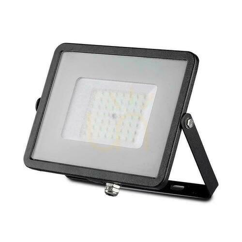 Jelölje be V-TAC 50W SAMSUNG CHIP LED projektor fekete VT-50 3000K 4000lm 5000lm 5 év garancia