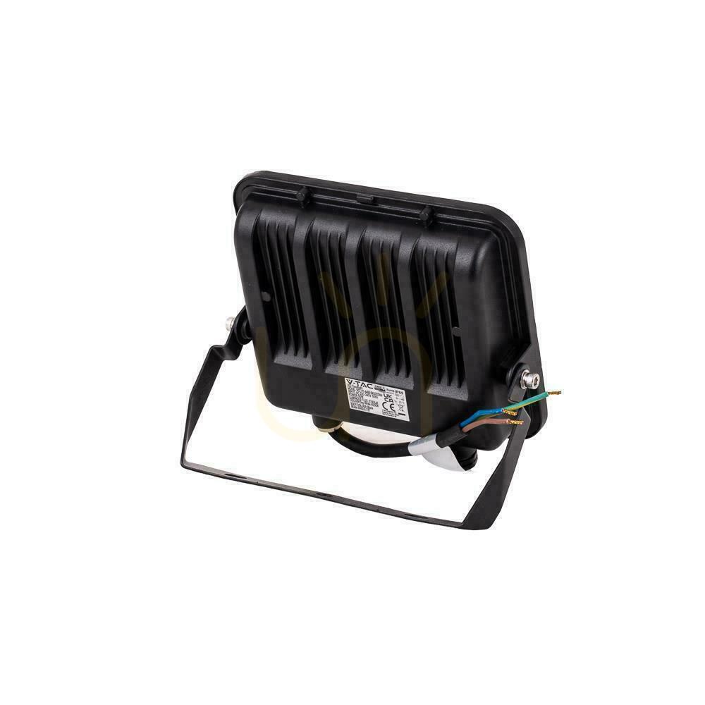 Kilátás V-TAC CREE CHIP 50W LED projektor 135lm/W fekete burkolat IP65 VT-4455 4000K 6750lm 6 év garancia V-TAC CREE CHIP 50W LED projektor 135lm/W fekete burkolat IP65 VT-4455 4000K 6750lm 6 év garancia
