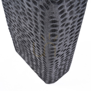 Szobor Totemic Touch fekete 190 cm Statues small 9