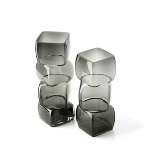 Váza The Cubes sötétszürke M Glass Collection small 5
