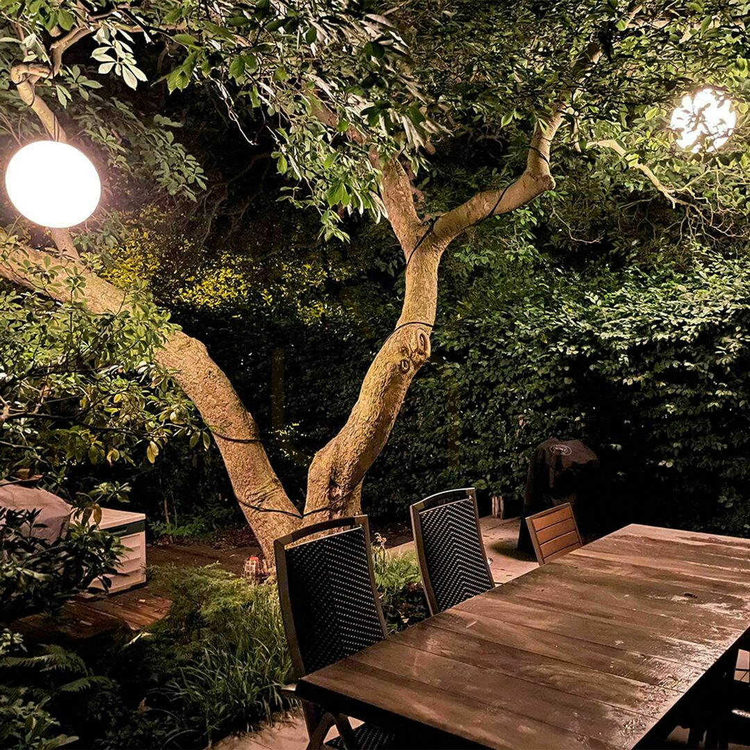 Kijelző Kültéri függőlámpa s.luce Globe fehér 40 cm IP54 E27 Kültéri függőlámpa s.luce Globe fehér 40 cm IP54 E27