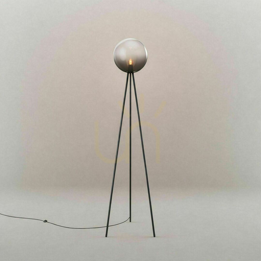 Kilátás Állólámpa s.luce Orb Tripod üveggömb arany 160 cm, E27, dimmelhető Állólámpa s.luce Orb Tripod üveggömb arany 160 cm, E27, dimmelhető