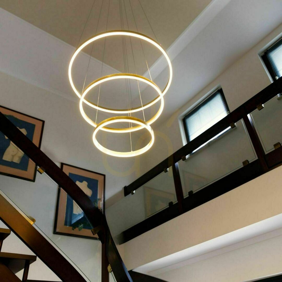 Jelölje be Csillár s.luce Ring LED 3 lámpás függőlámpa fehér, állítható magasságú Csillár s.luce Ring LED 3 lámpás függőlámpa fehér, állítható magasságú