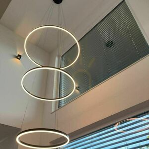Csillár s.luce Ring LED 3 lámpás fekete, állítható magasságú, modern, Ø120 cm 7 Csillár s.luce Ring LED 3 lámpás fekete, állítható magasságú, modern, Ø120 cm small 7