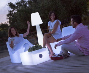 TARIDA SIT 3159 fehér kerti szék 1 db LED-lámpával small 1