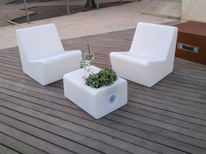 TARIDA SIT 3159 fehér kerti szék 1 db LED-lámpával small 2